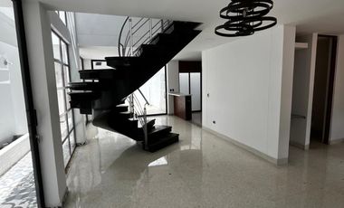 casa en arriendo en la floresta. Cod A3491