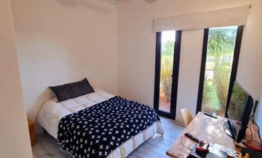 Casa al agua, en puertos. Barrio Muelles
