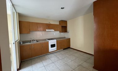 casa en renta, san mateo atenco, avenida lerma. rápida salida a las torres y a tollocan. toluca