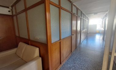 edificio en arriendo en el centro. Cod A121247