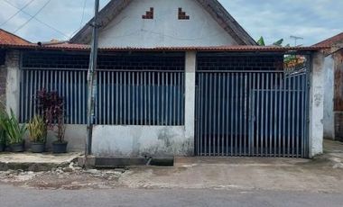 Rumah Dijual Lokasi Di Jl. Petemon Barat, Sawahan Surabaya