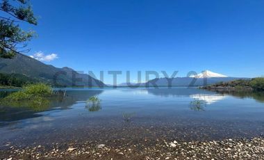 EXCLUSIVA CASA  4D 4B EN PARCELA, VISTA AL LAGO Y VOLCAN