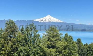 EXCLUSIVA CASA  4D 4B EN PARCELA, VISTA AL LAGO Y VOLCAN
