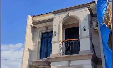 RUMAH MURAH KONSEP ITALIAN LUXURY MODERN DEKAT KOTA JOGJA