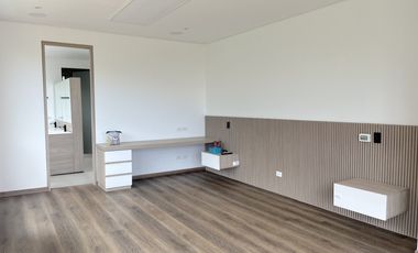 casa en arriendo en la calera. Cod A121133010