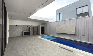 casa en venta en via bocono. Cod V31436