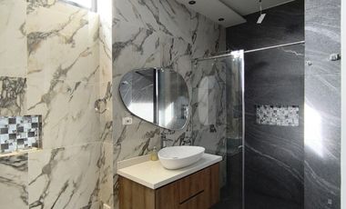 casa en venta en via bocono. Cod V31436