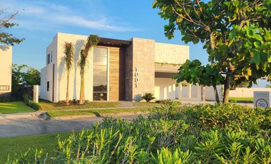 Hermosa RESIDENCIA NUEVA Amueblada EN VENTA 4 Recamaras Fracc PUNTA TIBURON