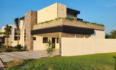 Hermosa RESIDENCIA NUEVA Amueblada EN VENTA 4 Recamaras Fracc PUNTA TIBURON