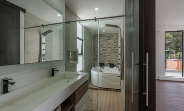 casa en arriendo/venta en bosque de pinos-usaquén. Cod A1088053