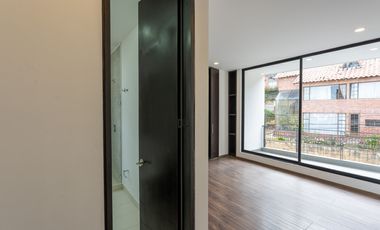 casa en arriendo/venta en bosque de pinos-usaquén. Cod A1088053