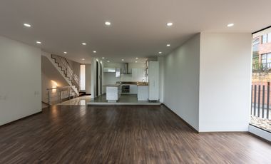 casa en arriendo/venta en bosque de pinos-usaquén. Cod A1088053