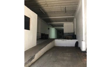 BODEGA / GALERA EN COLON - REBAJADO $300,000USD VENTA
