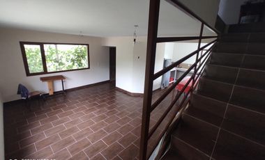VENDO CASA ALPINA EN NECOCHEA
