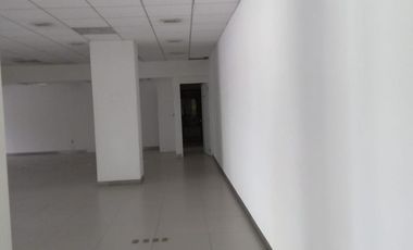 LOCAL COMERCIAL EN RENTA  EL SANTUARIO IZTAPALAPA ¡Gran visibilidad!