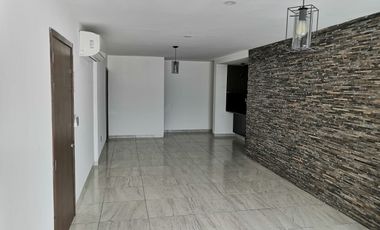 Departamento en Planta Baja en Fracc. Virginia de 3 Recamaras. Equipado
