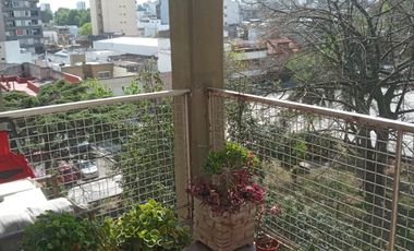 Venta Depto. 2 amb c/ balcón