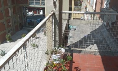 Venta Depto. 2 amb c/ balcón