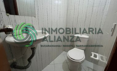 local en arriendo en cabecera del llano. Cod A16205