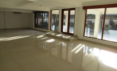 Town House di Kemang dg Privat Pool & Garden , Unfurnished HSE-A0035