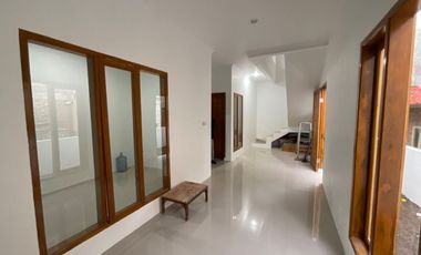 Rumah dijual mewah type downslope cantik murah pinggir jalan raya utama Cimahi Cipageran Hanya 500JTAN