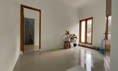 Rumah dijual mewah type downslope cantik murah pinggir jalan raya utama Cimahi Cipageran Hanya 500JTAN