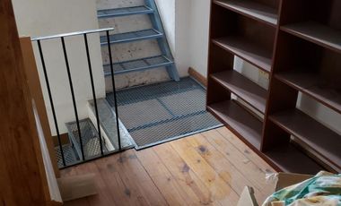 Tipo Casa 4 Amb. - Lateral - Sin expensas - Reciclado a Nuevo