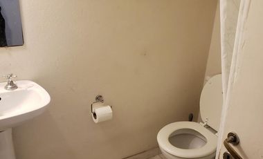 Tipo Casa 4 Amb. - Lateral - Sin expensas - Reciclado a Nuevo