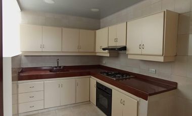 apartamento en arriendo en granada. Cod A65904