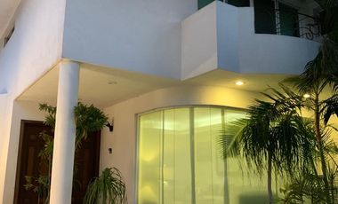CASA EN VENTA CON RÍO EN EL ESTERO RIVIERA VERACRUZANA | ARLETTE FLORES