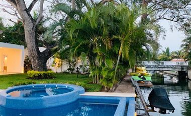 CASA EN VENTA CON RÍO EN EL ESTERO RIVIERA VERACRUZANA | ARLETTE FLORES
