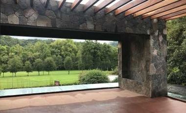 CASA EN VENTA EN EL CORAZON DE AVANDARO