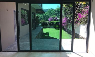 CASA EN VENTA EN EL CORAZON DE AVANDARO