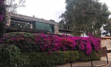 CASA EN VENTA EN EL CORAZON DE AVANDARO
