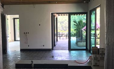 CASA EN VENTA EN EL CORAZON DE AVANDARO