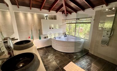 casa en venta en aves maria. Cod V776366