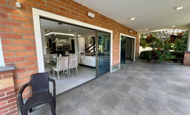 casa en venta en aves maria. Cod V776366