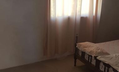 PROPIEDAD EN LOTE PROPIO CON LOCAL COMERCIAL, 6 DEPARTAMENTOS DE 2 AMBIENTES Y ENTRADA PARA AUTOS.