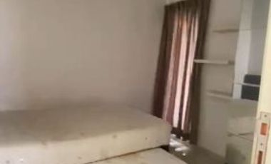 Disewakan Rumah Bangunan 1,5 Lantai di Taman Puspa Raya