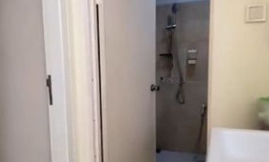 Disewakan Rumah Bangunan 1,5 Lantai di Taman Puspa Raya