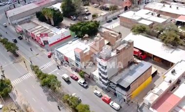 LEÓN: EDIFICIO DE 4 PISOS EN BULEVAR