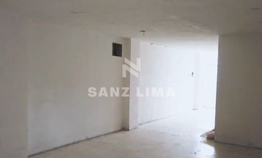 LEÓN: EDIFICIO DE 4 PISOS EN BULEVAR