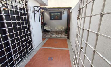 casa en venta en paraíso. Cod V107455