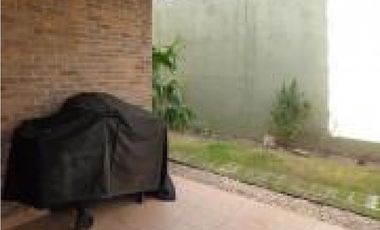 CASA 4RC 296M2 PASEO DORADO EN CONDADO DE REY