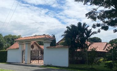 casa campestre en venta en alfaguara. Cod V4940