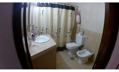 Chalet 4 Amb c/Gge quincho y parque