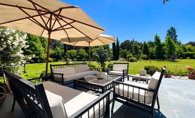 Casa En Venta En Requínoa (las Mercedes, Condominio) JARDÍN