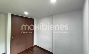 apartamento en arriendo en loma el chocho. Cod A64780