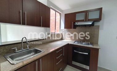 apartamento en arriendo en loma el chocho. Cod A64780