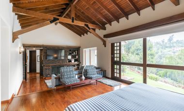 casa en venta en la calera. Cod V10488